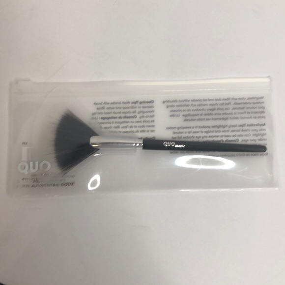 QUE soft fan brush - Picture 4 of 4
